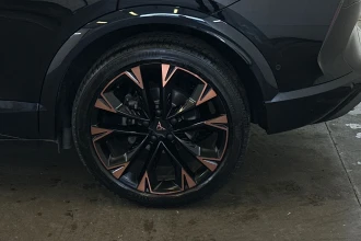 Vehicle Thumbnail 11
