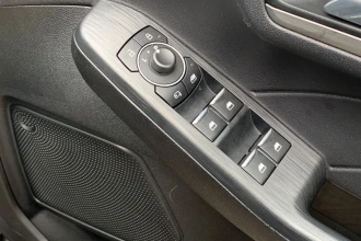 Vehicle Thumbnail 18
