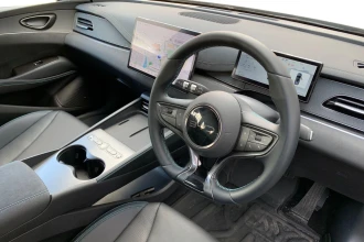 Vehicle Thumbnail 12