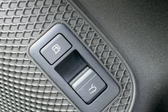 Vehicle Thumbnail 18