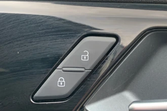 Vehicle Thumbnail 28