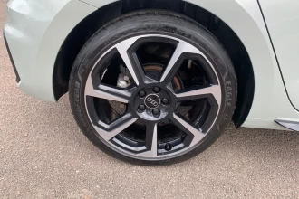 Vehicle Thumbnail 11