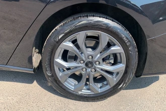 Vehicle Thumbnail 18