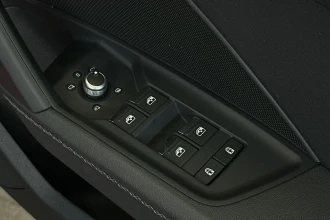 Vehicle Thumbnail 24