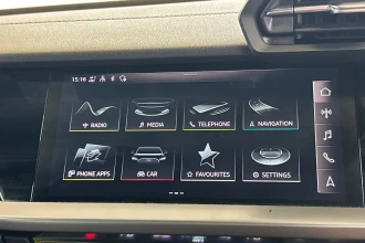 Vehicle Thumbnail 32