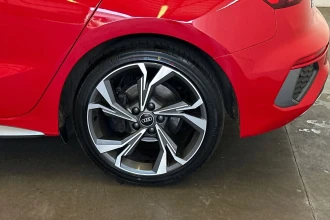Vehicle Thumbnail 11