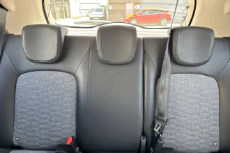 Vehicle Thumbnail 23