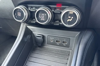 Vehicle Thumbnail 37