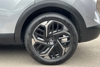 Vehicle Thumbnail 18
