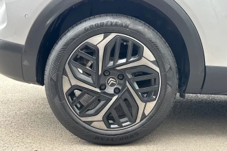 Vehicle Thumbnail 19