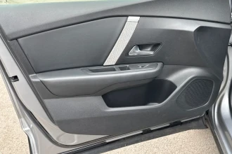 Vehicle Thumbnail 30