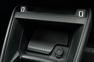 Vehicle Thumbnail 32