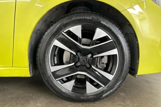 Vehicle Thumbnail 11
