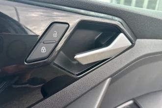 Vehicle Thumbnail 26