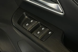 Vehicle Thumbnail 24