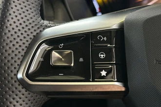 Vehicle Thumbnail 28