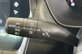 Vehicle Thumbnail 30