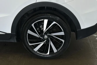 Vehicle Thumbnail 11