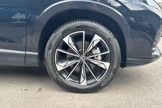 Vehicle Thumbnail 19