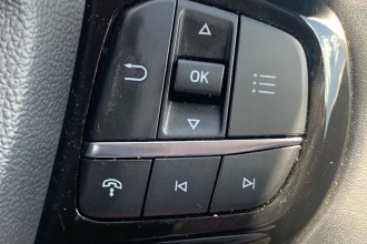 Vehicle Thumbnail 26