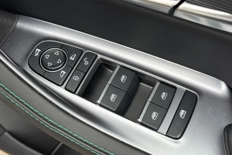 Vehicle Thumbnail 32