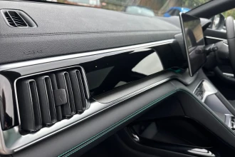 Vehicle Thumbnail 48