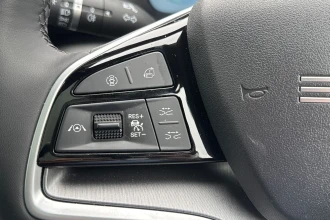 Vehicle Thumbnail 52