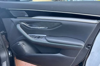 Vehicle Thumbnail 30