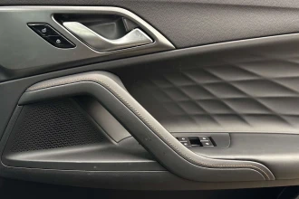 Vehicle Thumbnail 12