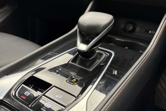Vehicle Thumbnail 8