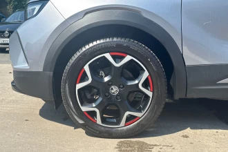 Vehicle Thumbnail 44