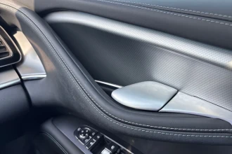 Vehicle Thumbnail 26