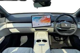 Vehicle Thumbnail 13