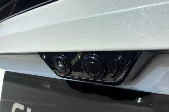 Vehicle Thumbnail 32