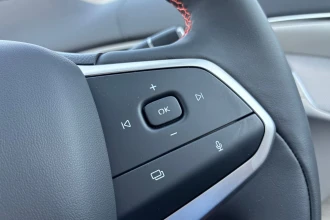 Vehicle Thumbnail 46