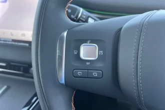 Vehicle Thumbnail 24