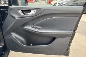 Vehicle Thumbnail 26