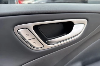 Vehicle Thumbnail 28