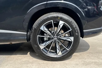 Vehicle Thumbnail 18