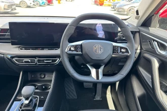 Vehicle Thumbnail 32