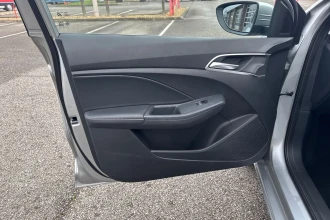 Vehicle Thumbnail 16