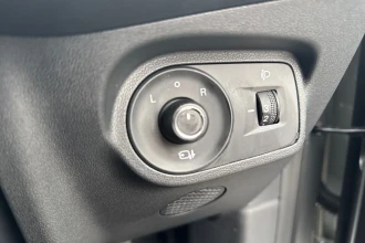 Vehicle Thumbnail 28