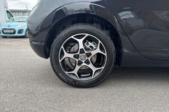 Vehicle Thumbnail 17