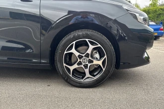 Vehicle Thumbnail 18