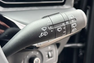 Vehicle Thumbnail 32