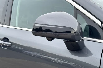Vehicle Thumbnail 18