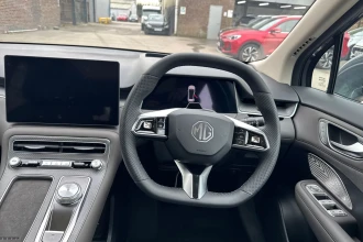 Vehicle Thumbnail 28