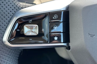 Vehicle Thumbnail 38
