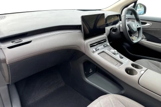 Vehicle Thumbnail 12