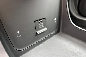 Vehicle Thumbnail 26
